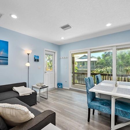 Dog Friendly Loft Steps From Beach With Gas Barbecue Grill And Upstairs Deck! New Smyrna Beach Exteriér fotografie